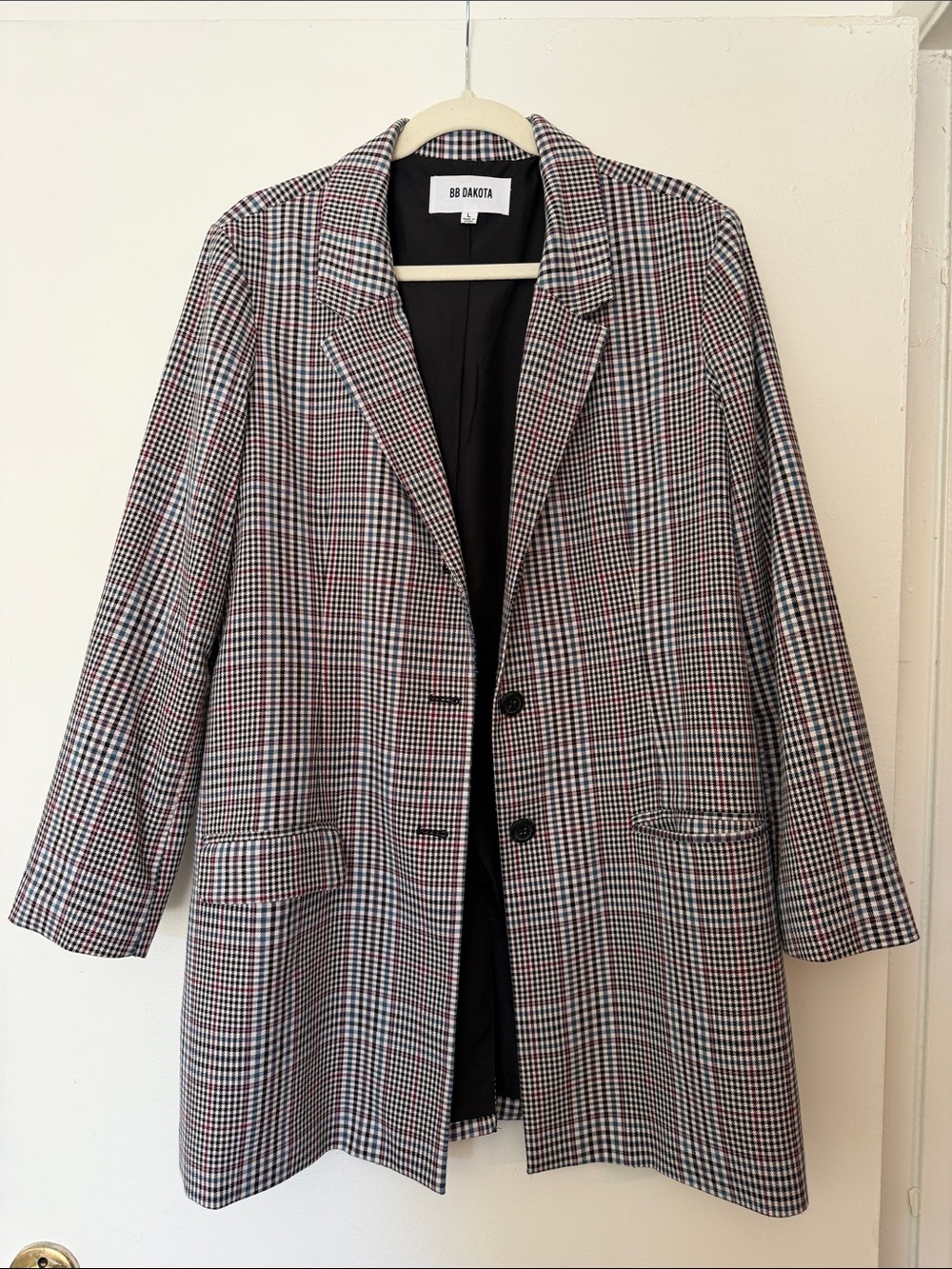 BB Dakota Glen Plaid Women’s Large Long Blazer in Black, White, Pink, & Blue